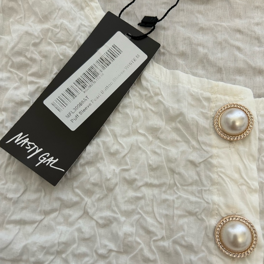 Nasty Gal Puff Sleeve Pearl Button Blouse White - Picture 5 of 7